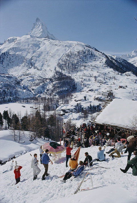 Zermatt Skiiing. (Slim Aarons - 1968)