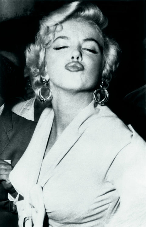 Marilyn Monroe and the Camera